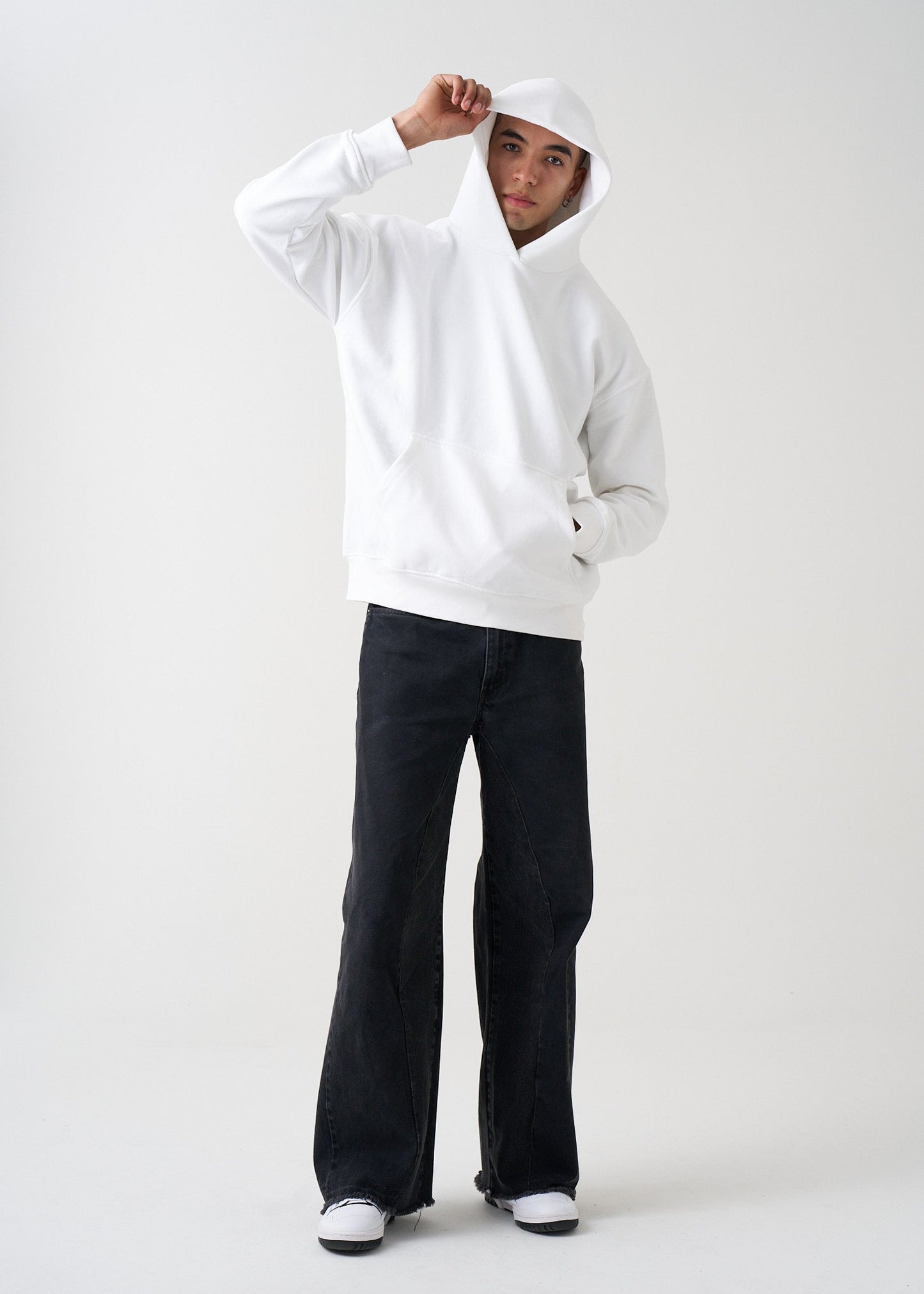 Oversized Heavy Blend Fleece Sweatshirt